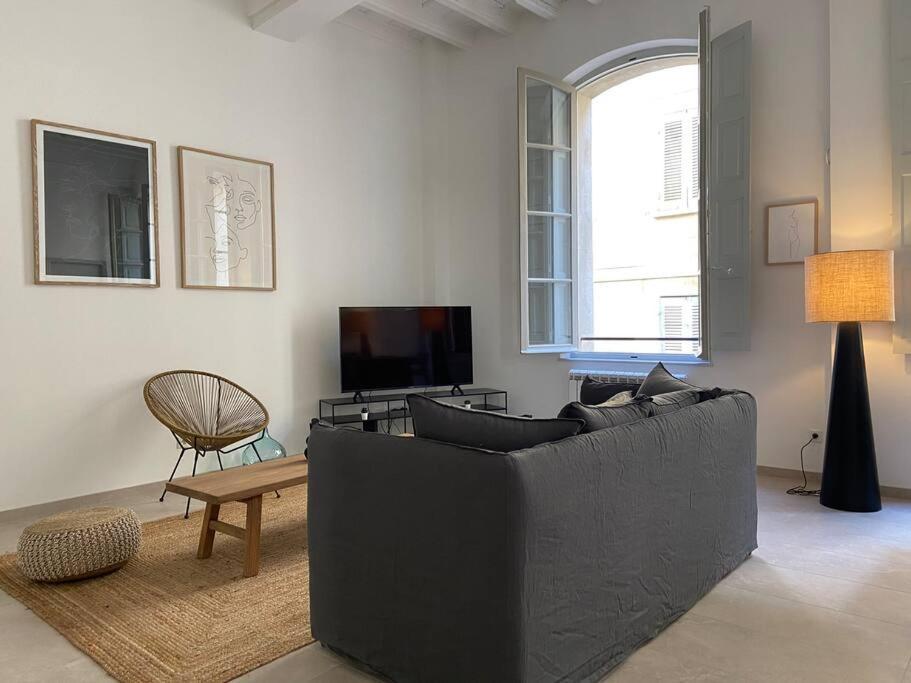 Appartement Avec Ventilateurs Proche Du Palais Des Papes Avignon Exterior foto