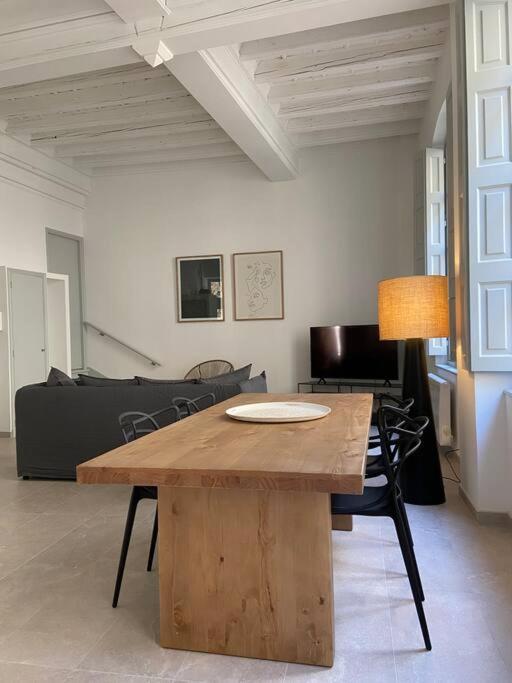Appartement Avec Ventilateurs Proche Du Palais Des Papes Avignon Exterior foto