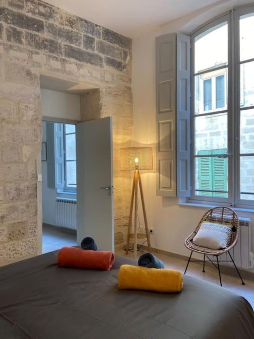 Appartement Avec Ventilateurs Proche Du Palais Des Papes Avignon Exterior foto